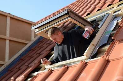 Pose de fenêtres de toit Velux aux Farges